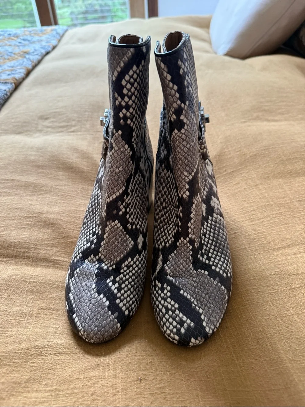 Tory Birch - Women’s Snake-Print Ankle Boots - Brown and Cream